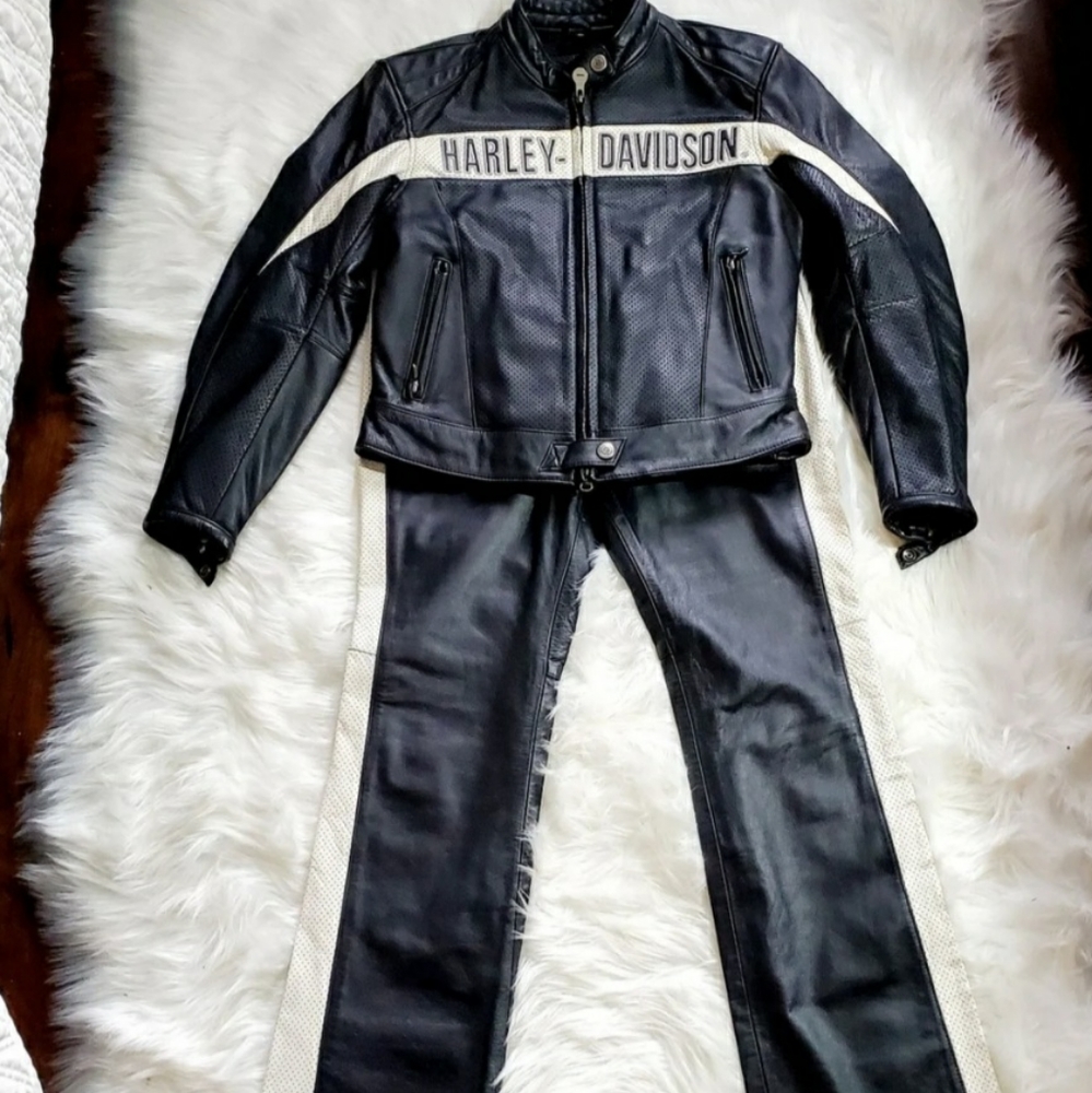 Women's harley-davidson leather set